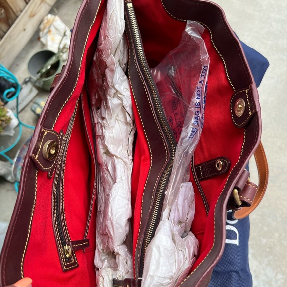 New Purse - Picture 4 of 6